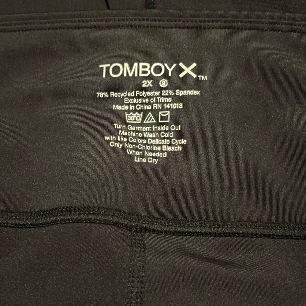 Tomboy X 26” capri leggings in great shape!